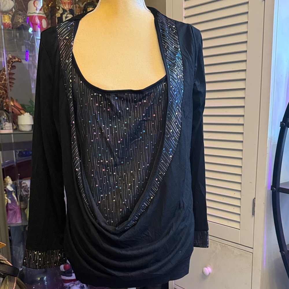 Elegant Black Women's Blouse with Subtle Shimmer